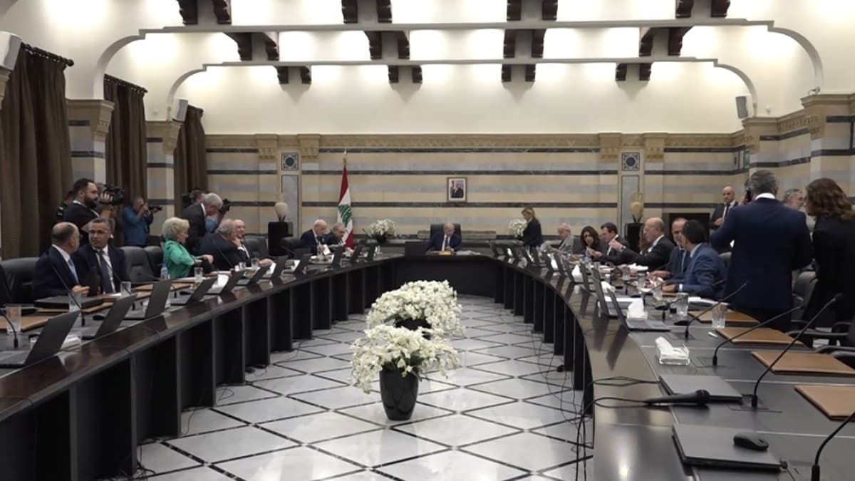 مجلس الوزراء: جلسة حامية وانسحاب وزراء القوات مع انتهائها بسبب ملف الطاقة